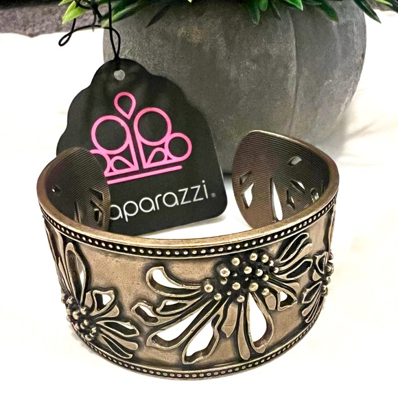 Paparazzi Bronze/Gold Cuff Bracelet NEW - Picture 1 of 4